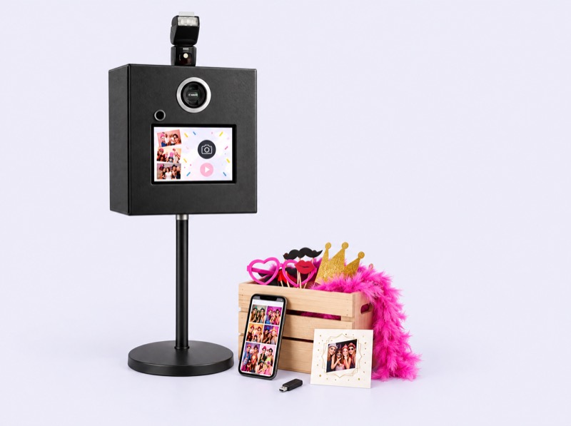 Paket Digital: Fotobox, Requisiten, USB-Stick, Online-Galerie und Layout